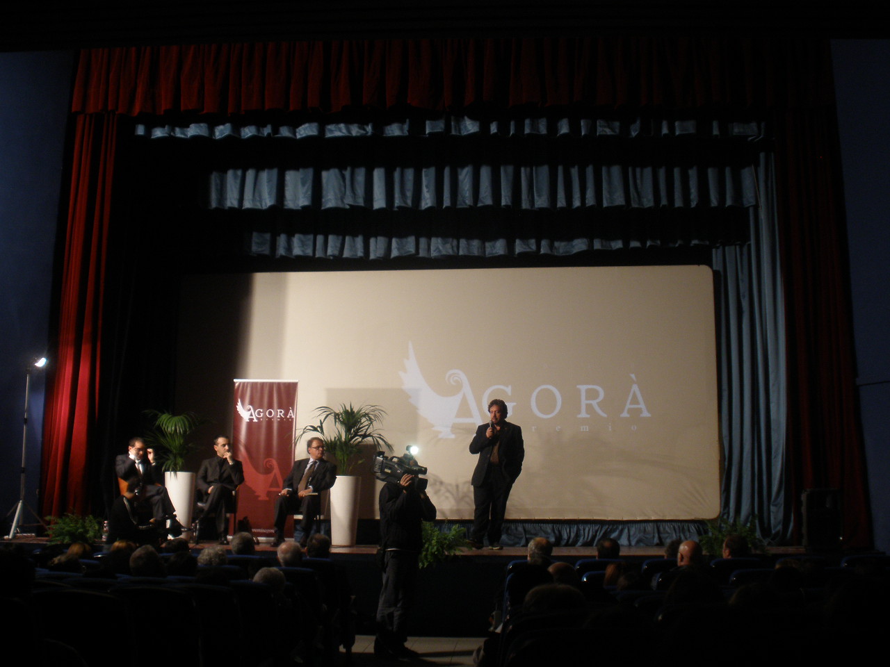 All�Odeon si parla di: Terroni